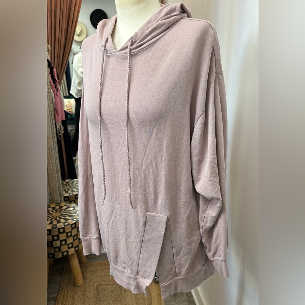 Express Lounge Pullover - Picture 2 of 5